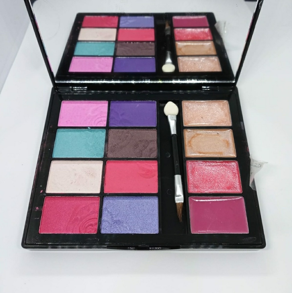 Eyeshadow & Lipglosses